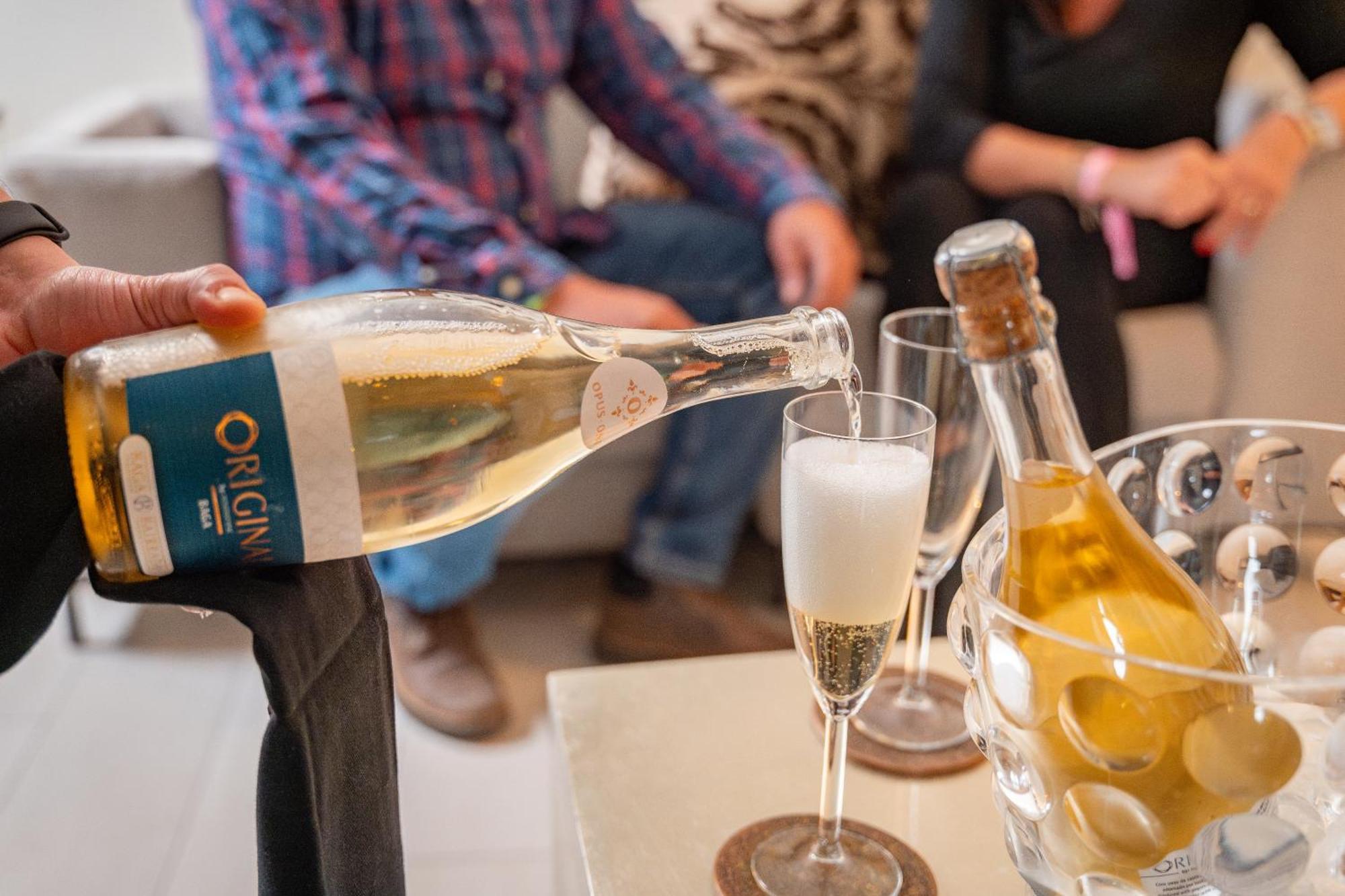Opus One Luxury Guest House & Wine 파로 외부 사진